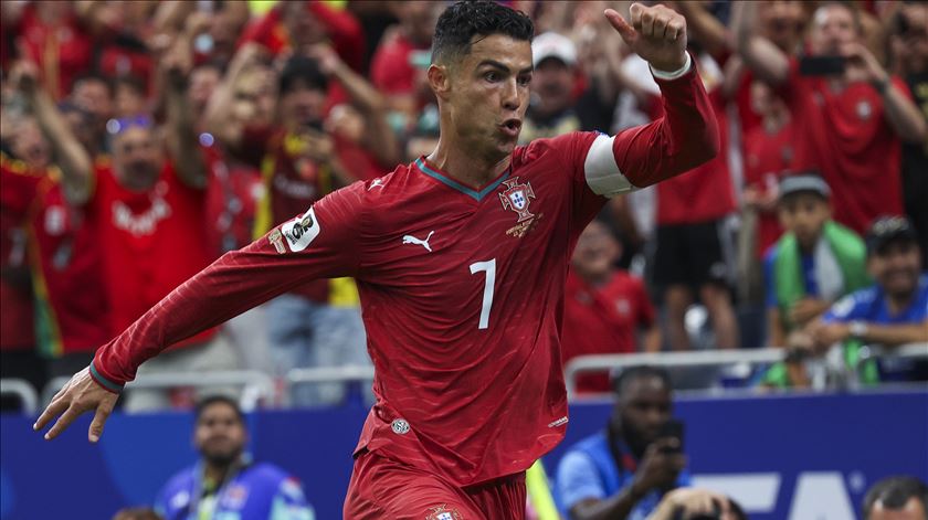 De besta a bestial. CR7 diz que está de volta e o mundo reage De besta a bestial. CR7 diz que está de volta e o mundo reage