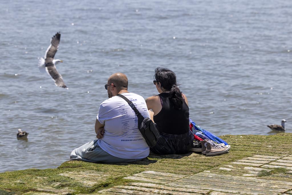 Portekiz’de sıcak hava alarmı: 15 bölge ve Madeira sarı uyarı altında