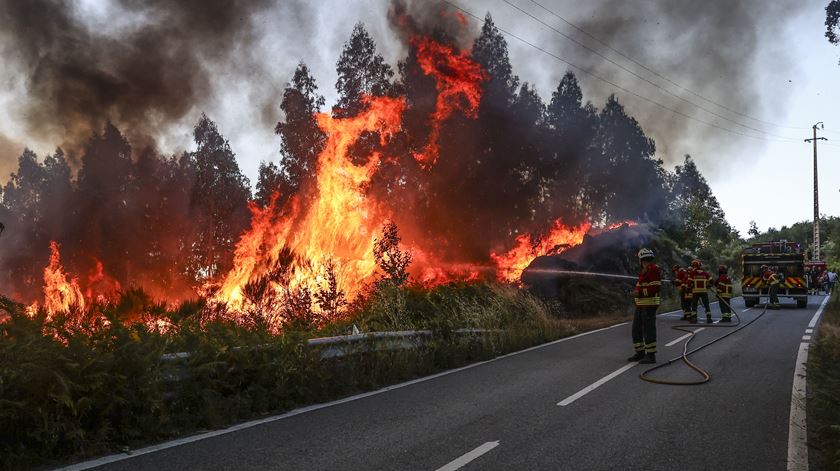 Incêndios: IP3 reabre ao trânsito entre Tondela e Santa Comba Dão