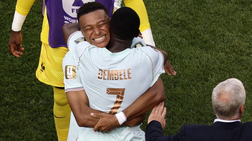França é a primeira semifinalista do Mundial