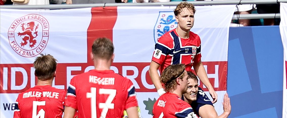 Golo de Schjelderup não chegou. Inglaterra nas meias-finais