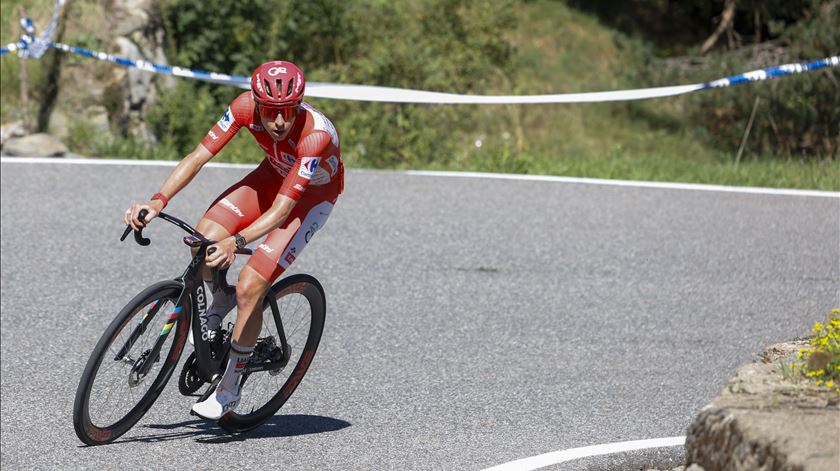 Pogacar vence etapa e reforça liderança na Vuelta