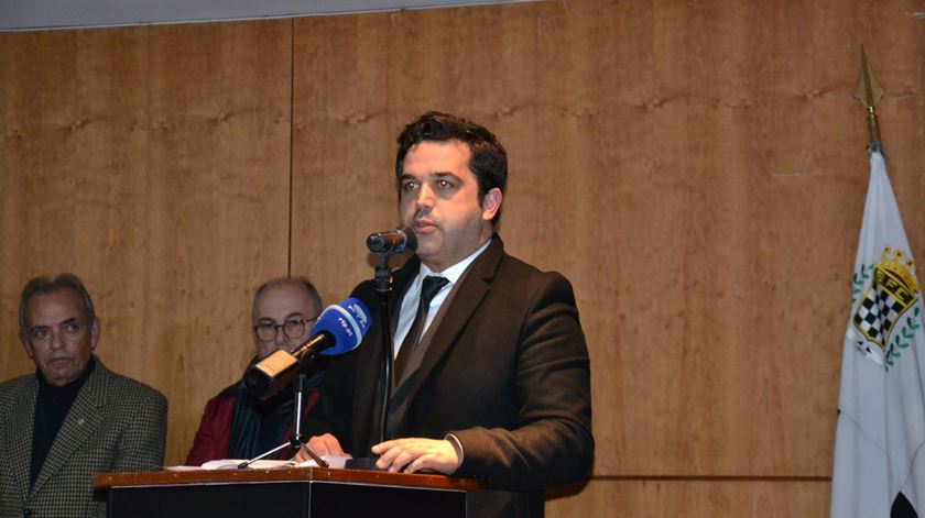 Boavista paga salários em atraso, mas "dois meses em falta não mata ninguém"