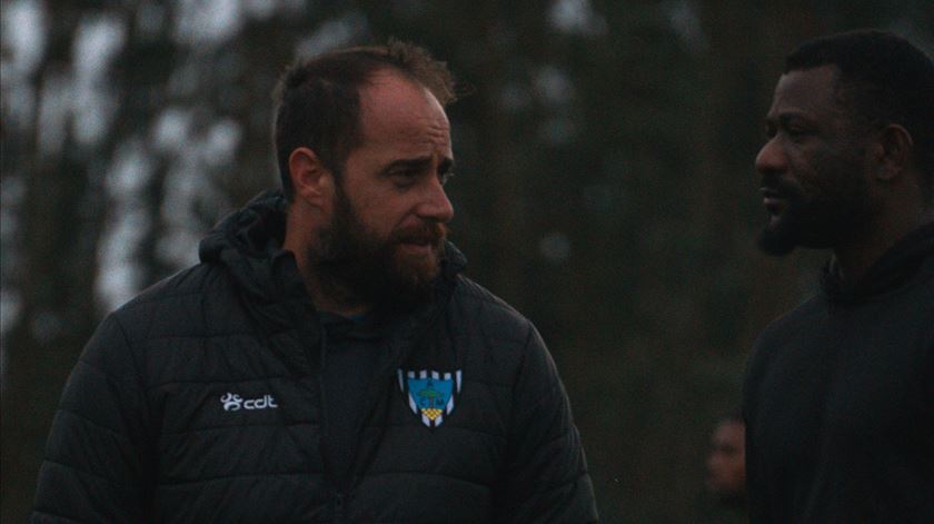 Marinhense suspende treinador na semana da visita a Alvalade por alegado abuso moral