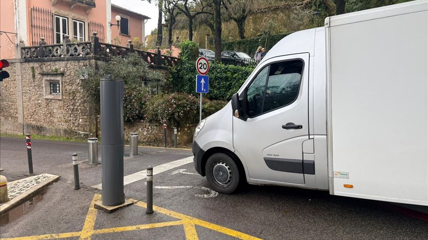 Trânsito mais condicionado no centro histórico da vila de Sintra