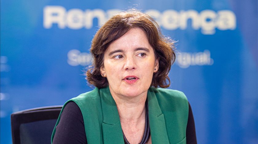 Mariana Vieira da Silva: "PS precisa de sentir alegria a fazer oposição" Mariana Vieira da Silva: "PS precisa de sentir alegria a fazer oposição"