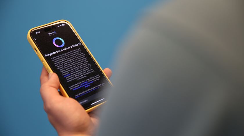 Inteligência Artificial requer meio litro de água para gerar entre 10 a 50 respostas de texto