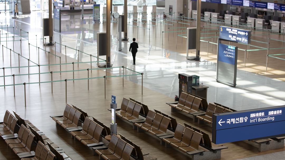 Incheon, Coreia do Sul. A sala de partidas vazia, no Aeroporto Internacional de Incheon. Foto: Yonhap/EPA Incheon, Coreia do Sul. A sala de partidas vazia, no Aeroporto Internacional de Incheon. Foto: Yonhap/EPA
