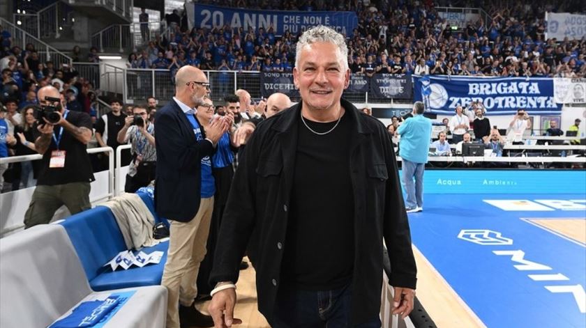 Roberto Baggio sequestrado e agredido em casa durante o Espanha-Itália