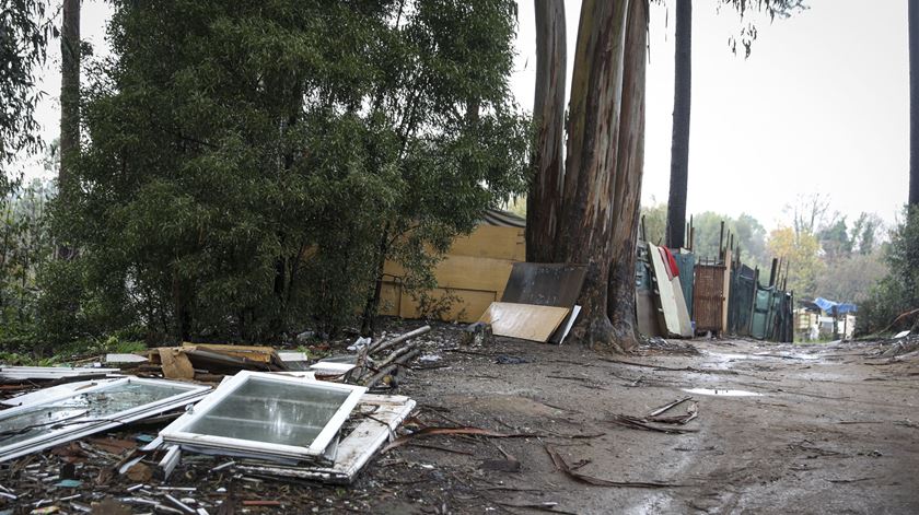 “Temos de fugir para não nos tirarem as crianças?” Marlene levou bebé do Hospital de Gaia, Júlia perdeu quatro filhas para adopção