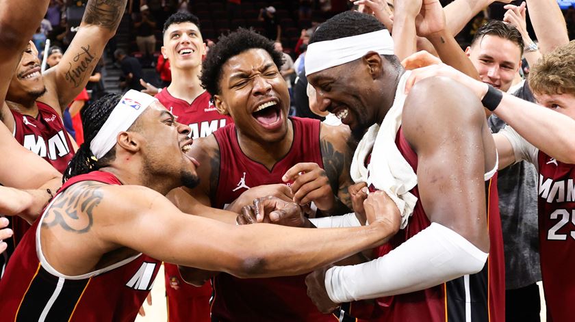 "Wilt, eu, depois Kobe". Bam Adebayo faz história com 83 pontos num só jogo