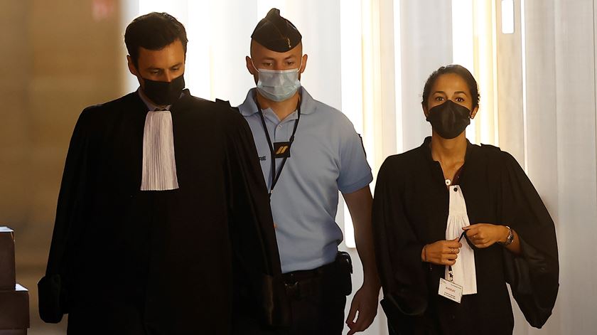 Terrorista dos atentados de Paris. “Desisti do meu emprego para ser soldado do Estado Islâmico”