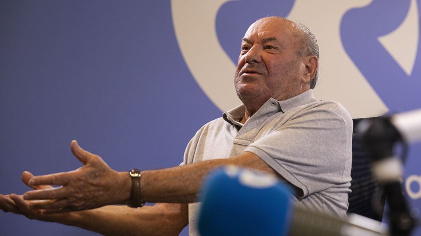 Jogo de Palavra com António Simões