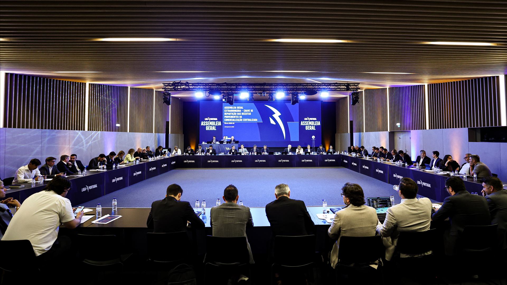 Centralização dos direitos televisivos mais próxima. Liga ap
