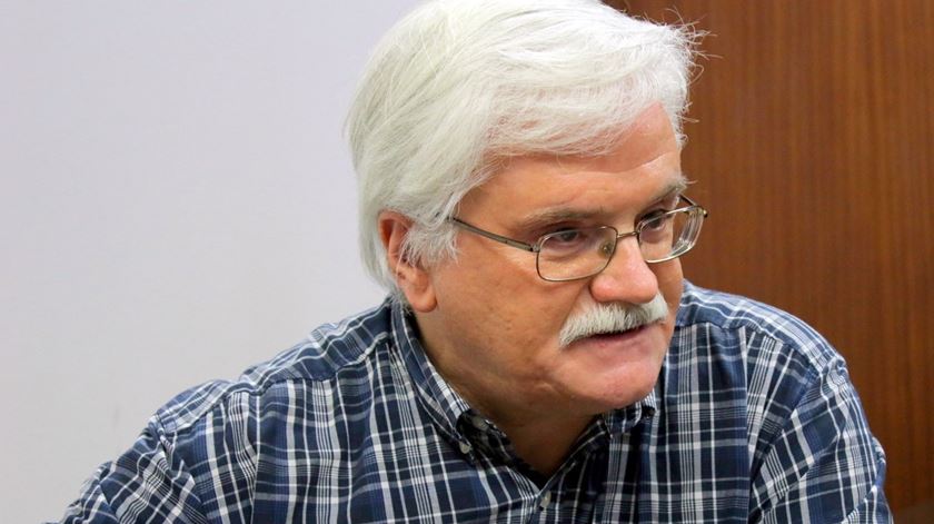 Américo Mendes: "A IA coloca-nos perante o perigo da desumanização”