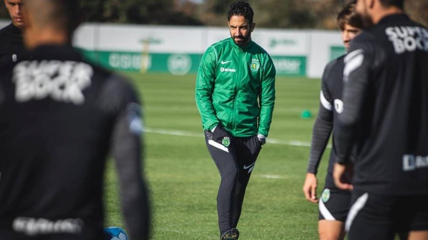Sporting com todos menos Coates na véspera da final da Taça da Liga