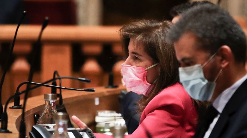 Salário a 100% alargado aos trabalhadores em lay-off tradicional