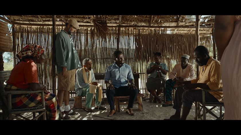 Situação explosiva em Moçambique. “Há muita pobreza e corrupção”, diz realizador Sol de Carvalho