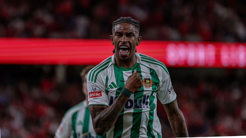 “André Luiz pode entrar e desequilibrar”: o olhar de Sérgio Vieira sobre o extremo na mira do Benfica