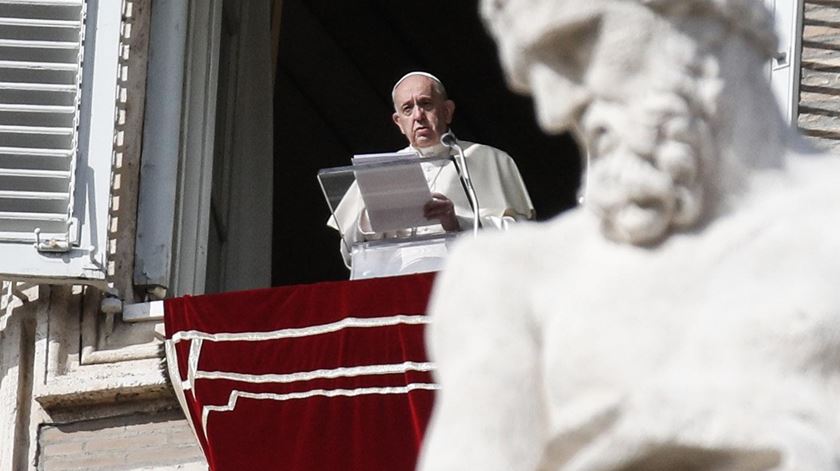 Papa Francisco na oração do ângelus, no Vaticano (10/11/18). Foto: EPA/Giuseppe Lami