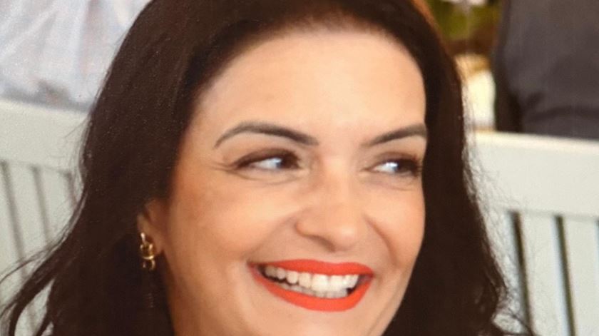 Angra. Carla Bretão é primeira mulher a assumir cargo de ecónoma da diocese