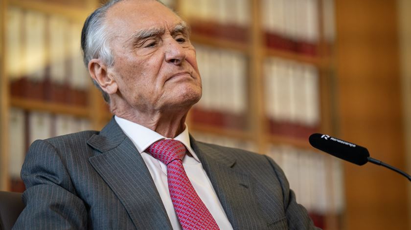 Cavaco Silva distinguido esta terça-feira com Ordem Europeia de Mérito
