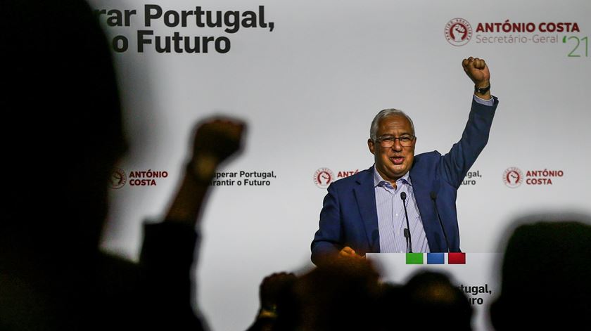 Covid-19. António Costa quer alterar leis do trabalho para combater a crise