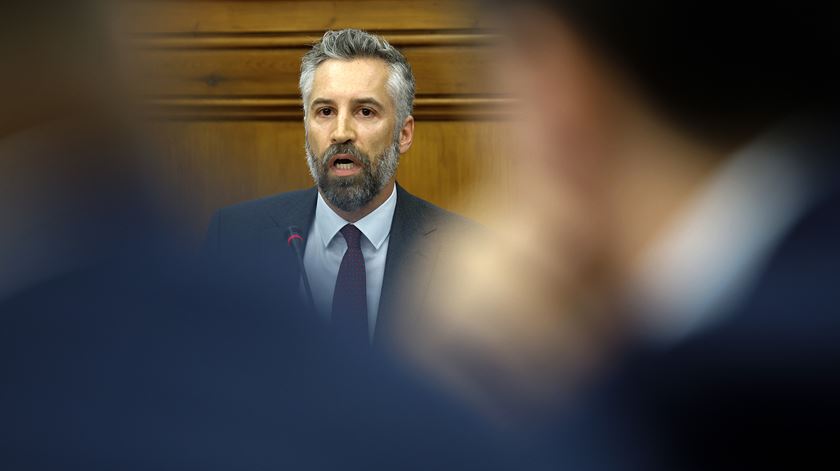 Pedro Nuno Santos. "Fomos todos enganados. Temos que exigir que os contratos da Airbus sejam revistos"