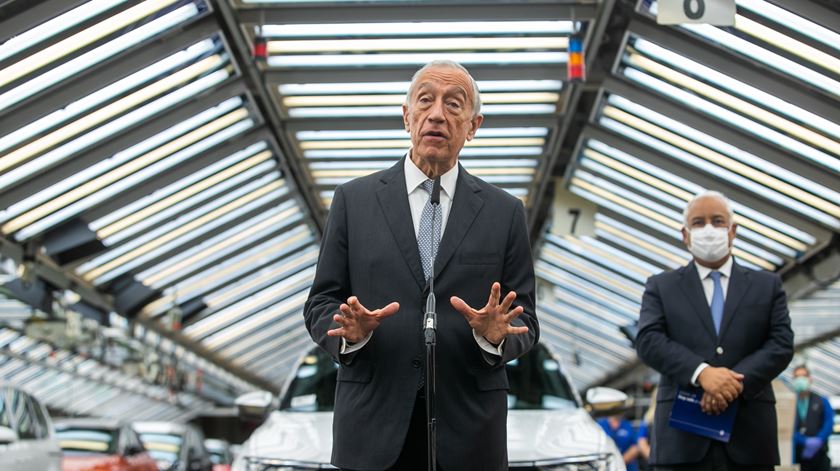 Marcelo critica pagamento de 850 milhões ao Novo Banco antes de resultado de auditoria