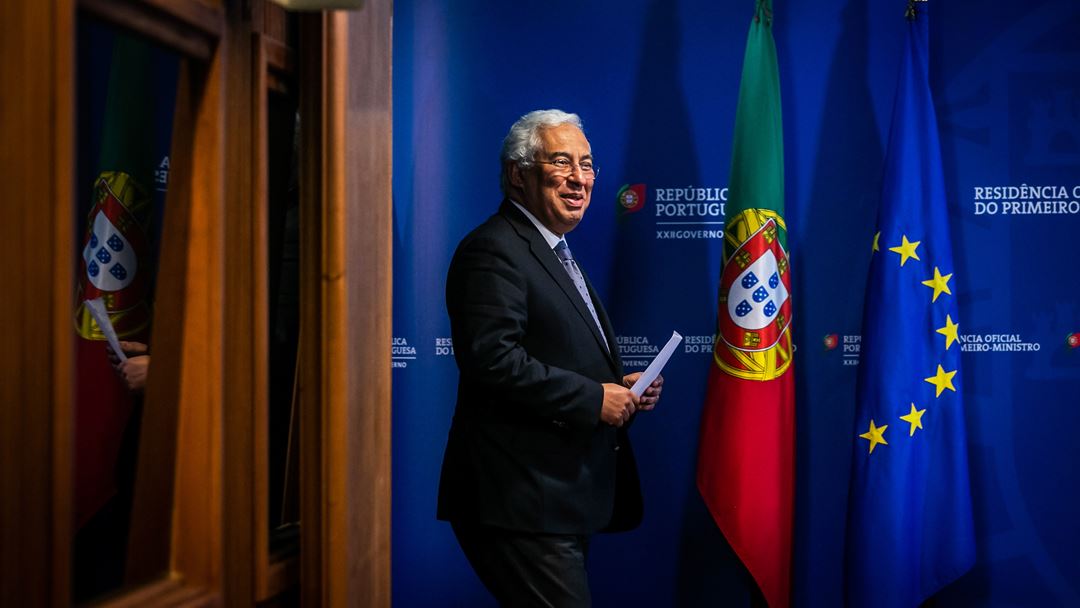 Costa anuncia reabertura do país com "várias linhas vermelhas" e "sem vergonha de dar passo atrás"