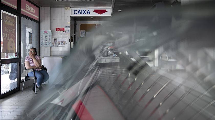 Apagão. Prejuízos no Porto foram superiores no comércio local
