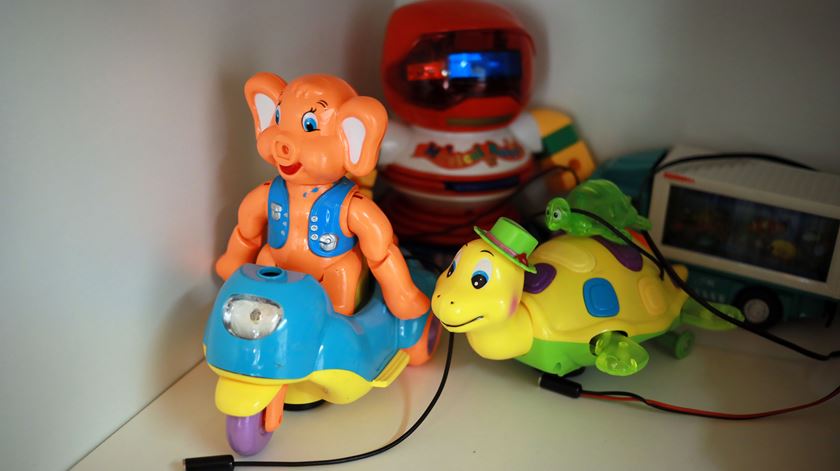 Alargar luto parental "é razoável", mas apoio psicológico é fundamental