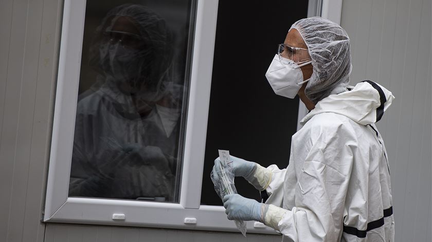 Empresa tem 25 trabalhadores e todos foram mandados para casa, para cumprirem um período de quarentena. Foto: EPA