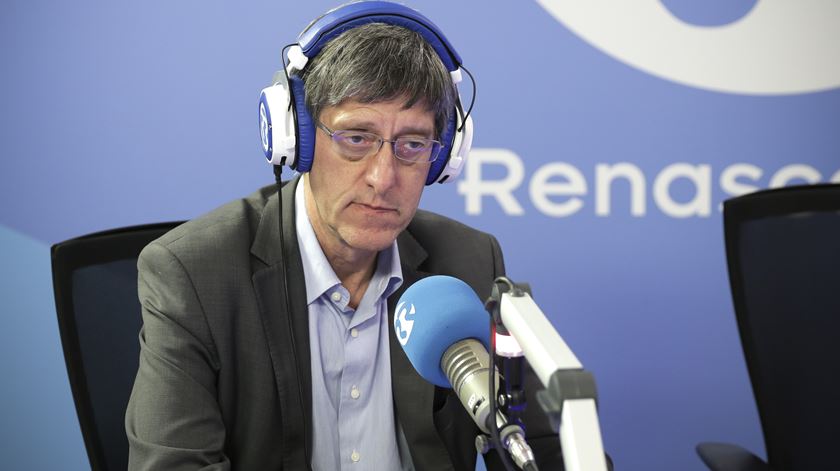 Inteligência Artificial precisa de "regras muito claras" que não asfixiem potencial