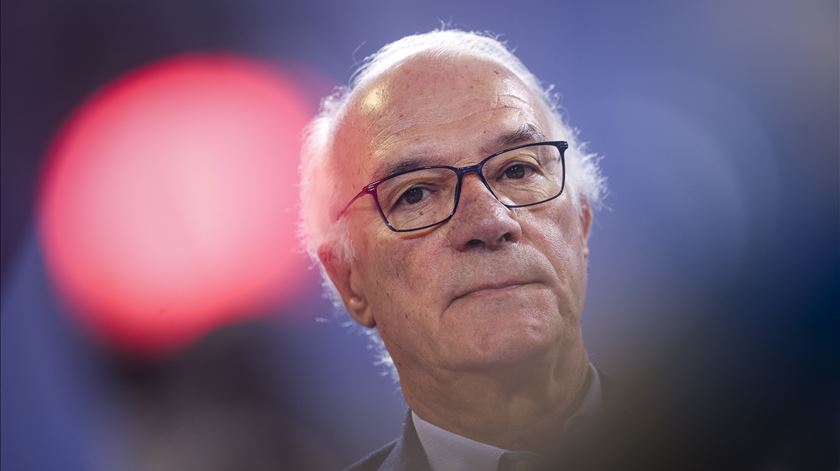 Arménio Carlos desafia PCP a "corrigir" posição sobre Ucrânia. Partido está a ser "queimado em lume brando"
