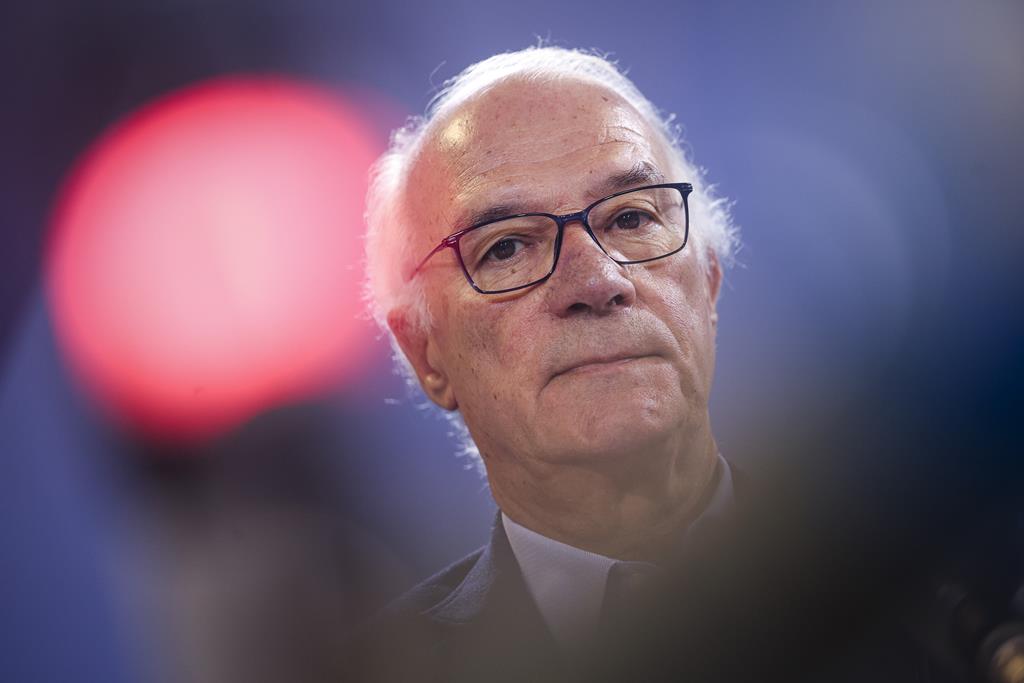 Arménio Carlos desafia PCP a "corrigir" posição sobre Ucrânia. Partido está a ser "queimado em lume brando"