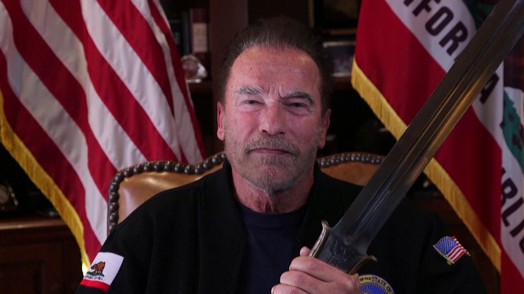 Em vídeo viral, Schwarzenegger compara invasão do Capitólio a violência nazi contra judeus Em vídeo viral, Schwarzenegger compara invasão do Capitólio a violência nazi contra judeus
