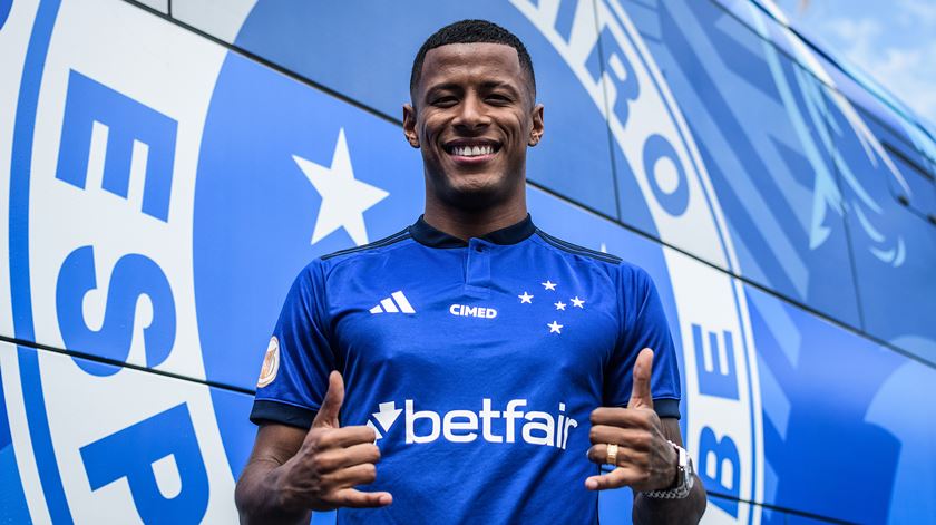 Ex-leão Arthur Gomes chegou, viu e bisou no ​Brasileirão