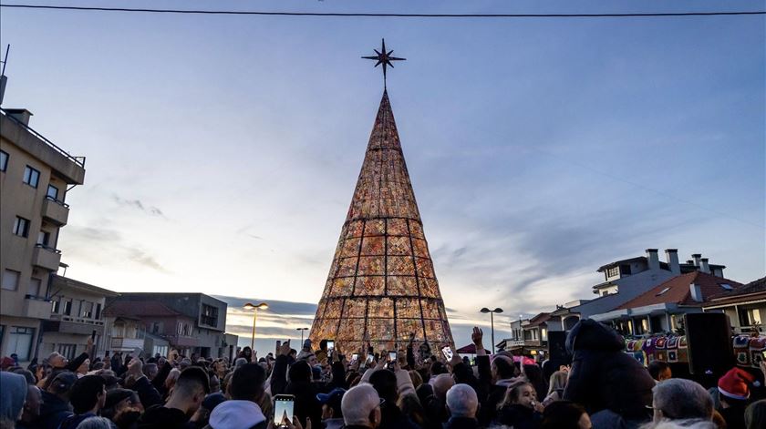 Árvore de natal de crochê de Ovar Foto: Câmara Municipal de Ovar