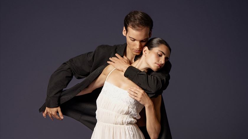 "Os Maias" sem palavras, mas traduzido em dança
