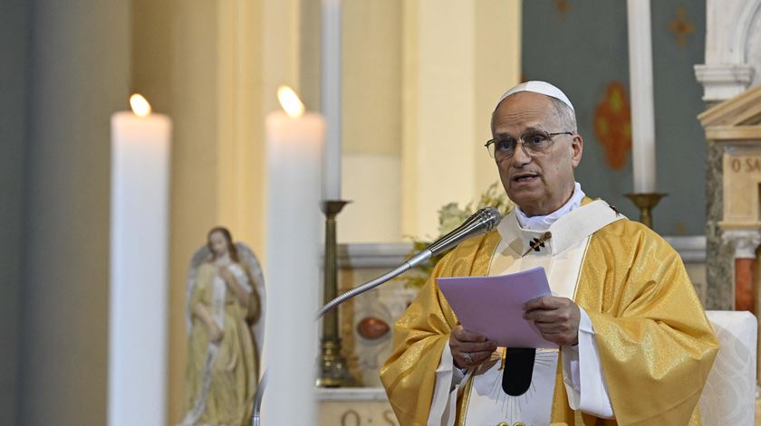 Papa, atacado de novo por Trump, diz que o mundo precisa de uma mensagem de paz Papa, atacado de novo por Trump, diz que o mundo precisa de uma mensagem de paz
