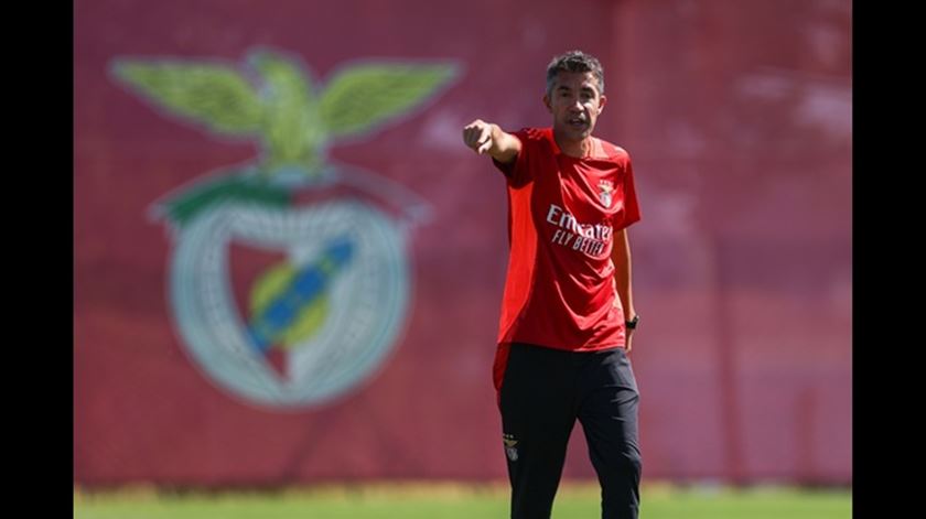 Lage finta "politiquices", confessa alegria pelas palavras de Vieira e revela o que mudou na relação com Rui Costa