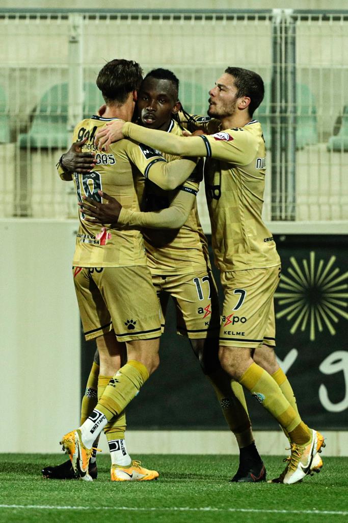 Alberth Elis, ao centro, marcou pelo Boavista ao Portimonense. Foto: Luís Forra/Lusa Alberth Elis, ao centro, marcou pelo Boavista ao Portimonense. Foto: Luís Forra/Lusa