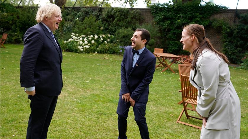 Boris recebeu enfermeiro português na celebração dos 72 anos do NHS. Foto: Twitter