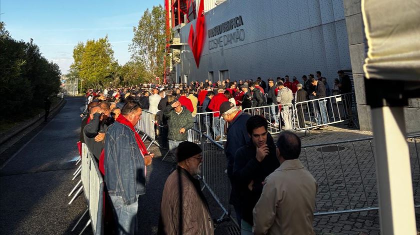 Rui Costa já votou. “Estou muito em paz"