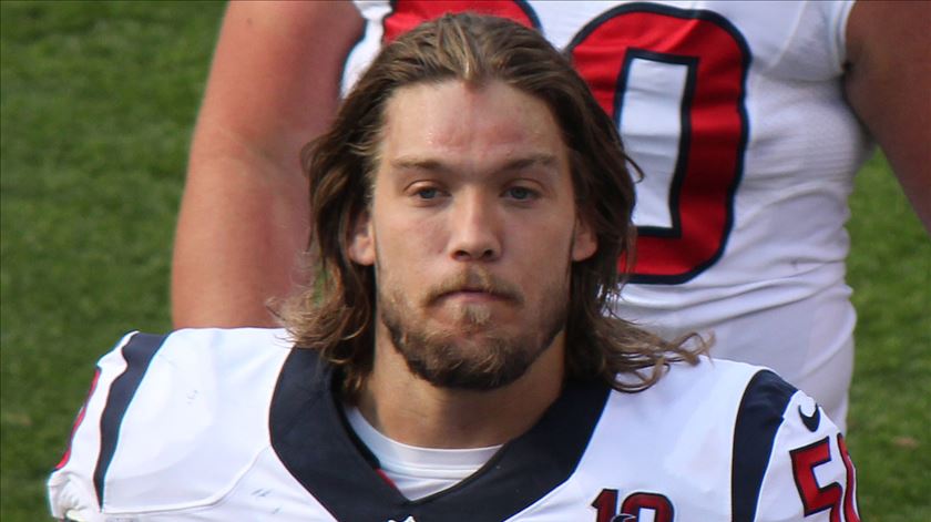 Ex-jogador da NFL morre aos 38 anos com "forma muito rara de cancro"