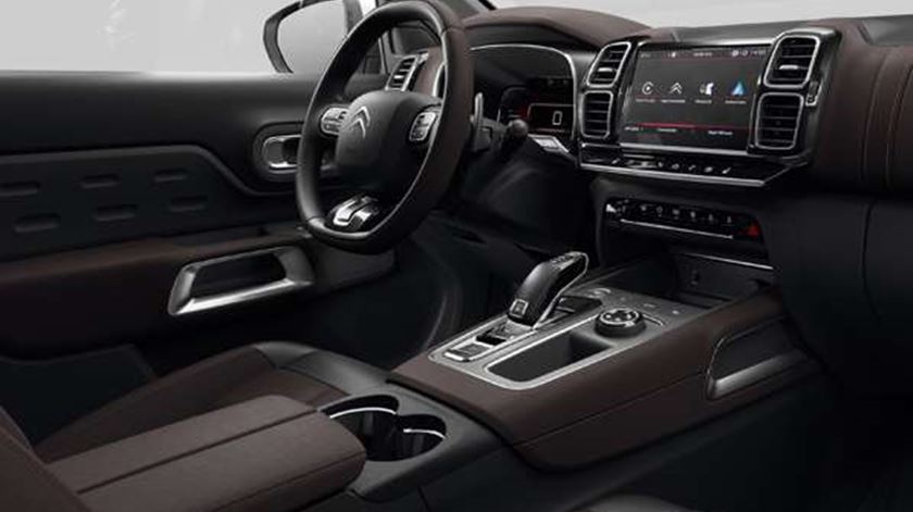 C5 Aircross interior