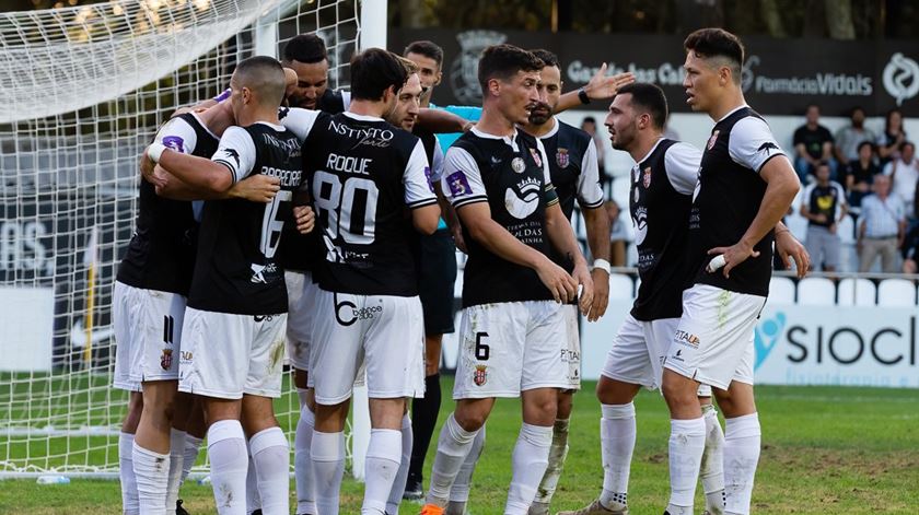 Jogadores do Caldas acreditam que podem tombar o Benfica