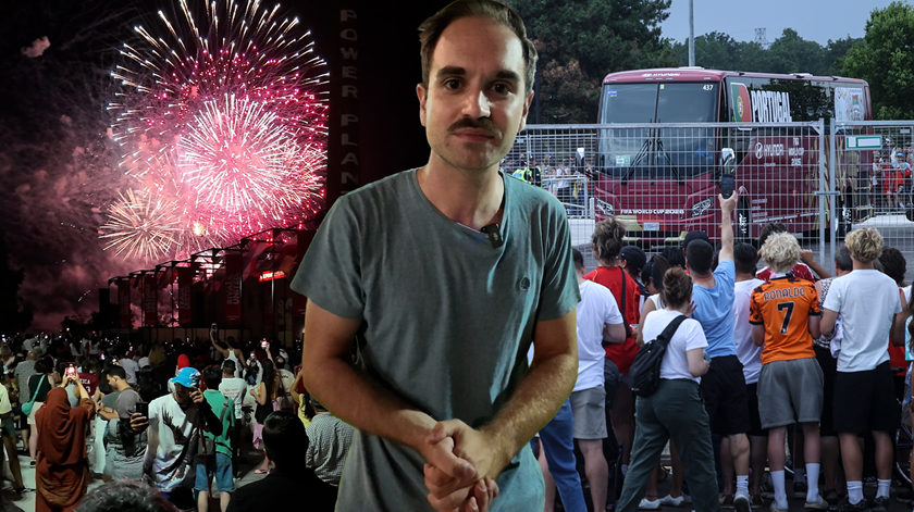 Dia do Canadá: fogo de artifício a 700 metros do hotel da Seleção em Toronto Dia do Canadá: fogo de artifício a 700 metros do hotel da Seleção em Toronto