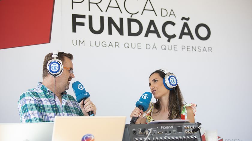 Carlos Bastos e Miriam Gonçalves na Feira do Livro de Lisboa foto: Ricardo Fortunato/RR